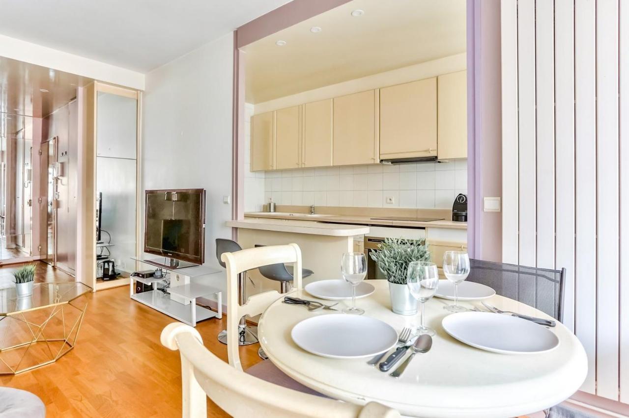 Appartement Quartier Arc De Triomphe Free Netflix Париж Екстериор снимка